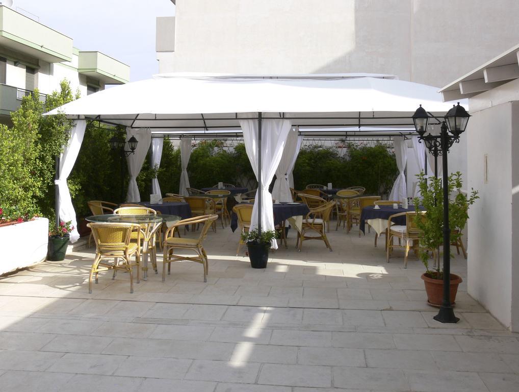 Relais Carlo V - Palazzo Storico Bed & Breakfast Gallipoli Dış mekan fotoğraf